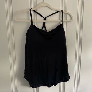 LULULEMON Tank Top Black Built In Support Cross Straps Womens Size 4.